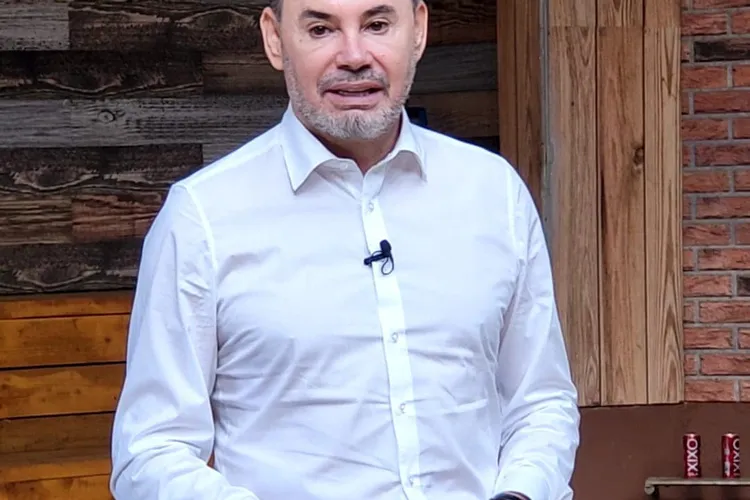 Gheorghe Falcă nu exclude o colaborare a PNL cu polul de dreapta format din USR, PMP şi Forţa Dreptei