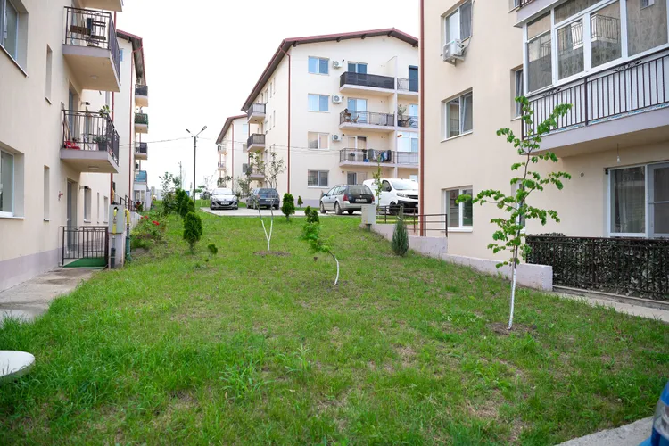 Cartier nou, canalizare înfundată (sursa: ziaruldeiasi.ro)