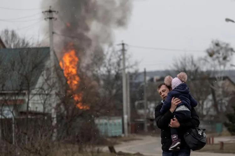 Putin s-a reorientat. Orașele din regiunea Lugansk sunt puternic bombardate de armata rusă