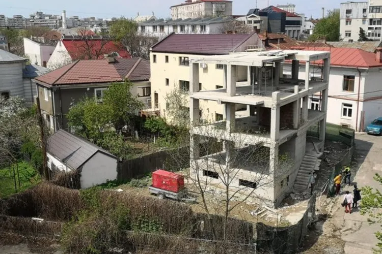 Bloc, pe teren de 186 mp (sursa: ziaruldeiasi.ro)