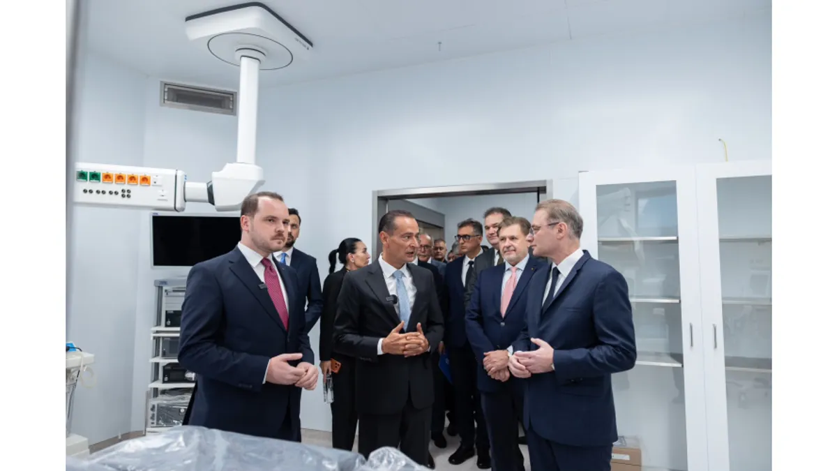 Fostul șef al CNAS îl acuză pe Rogobete că recită lozinci