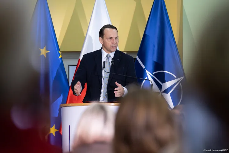 Sikorski îl trimite pe Musk „pe Marte” (sursa: Facebook/Radosław Sikorski)