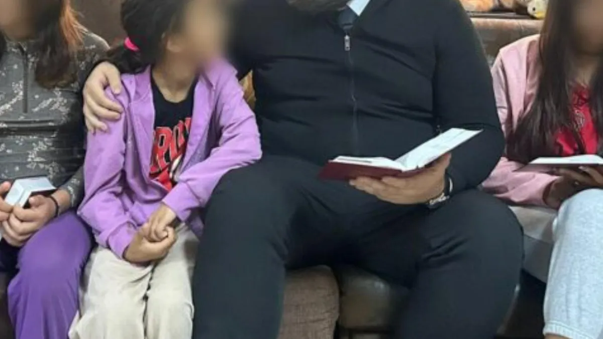 Profesor de religie, racolare de minori pentru sex (sursa: Pexels)