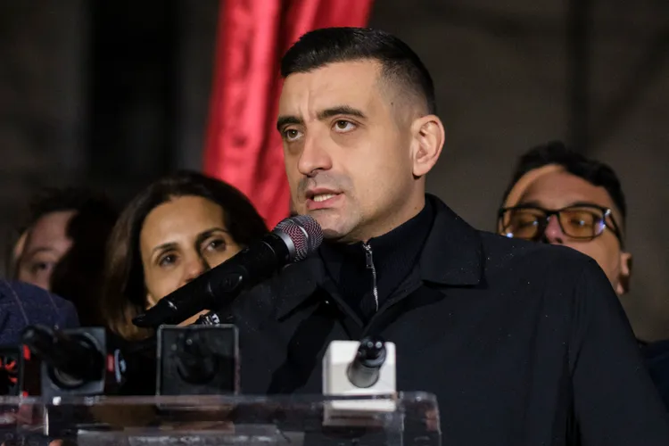 Îi va lua locotenent-colonel Anca Alexandrescu locul lui Simion? Foto: Inquam/Alex Nechez