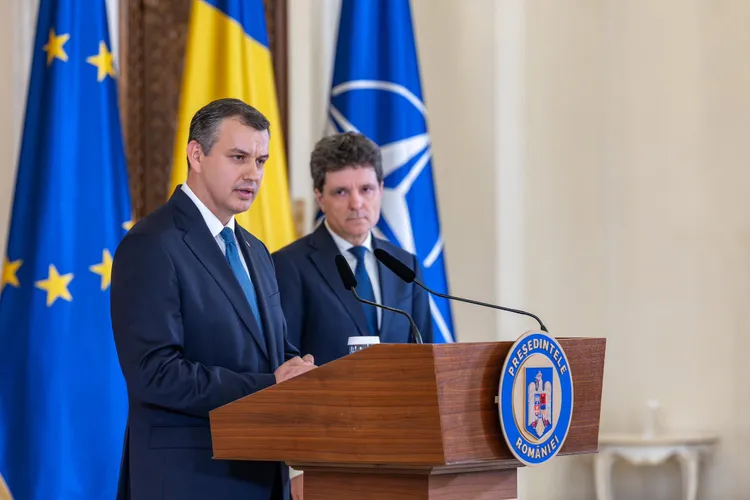 VIDEO De ce stă Pahonțu la masă cu Nicușor Dan când președintele are întâlniri. Explicațiile lui Eugen Tomac, invitat la podcastul „Cum e, de fapt?”