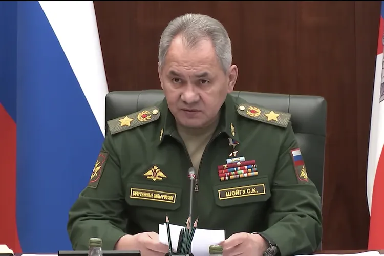 Șoigu pare să fie în viață (sursa: Facebook/Минобороны России)