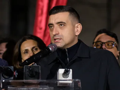 Îi va lua locotenent-colonel Anca Alexandrescu locul lui Simion? Foto: Inquam/Alex Nechez