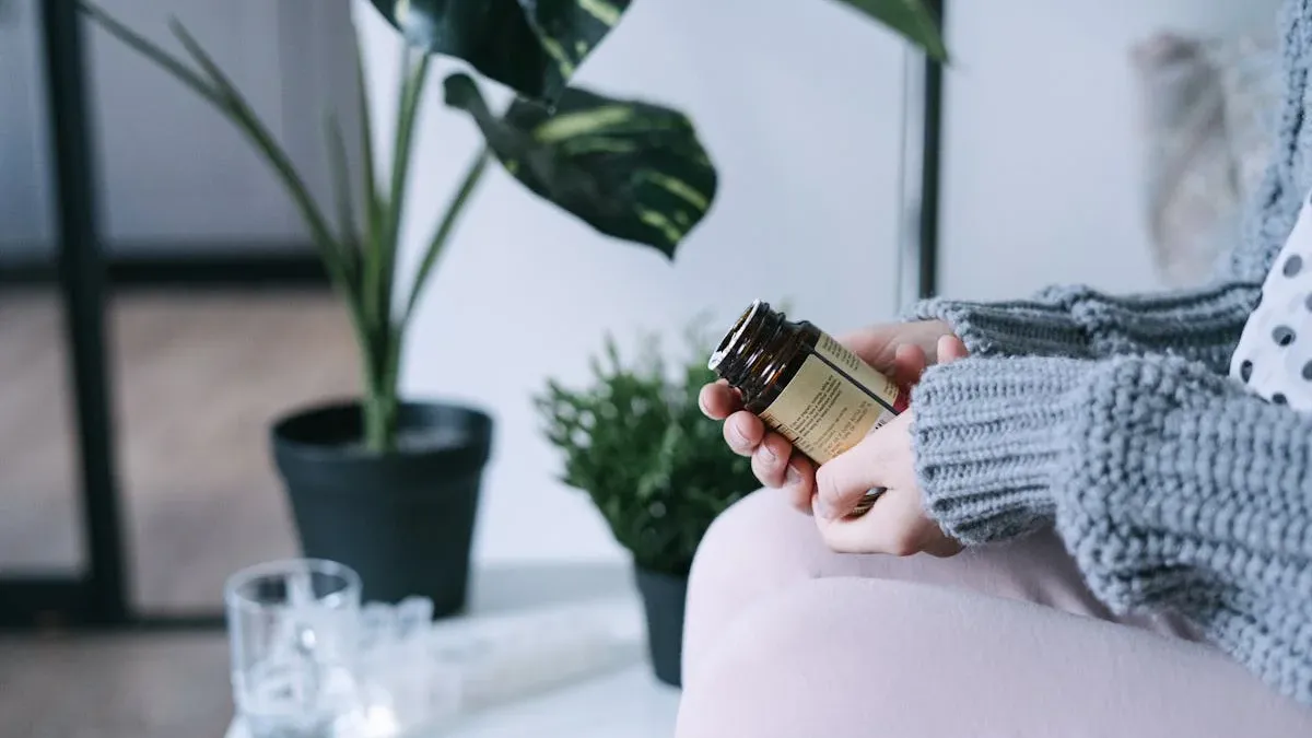 Lorazepam, medicamentul din „White Lotus”, explicat (sursa: Pexels/Ivan Samkov)