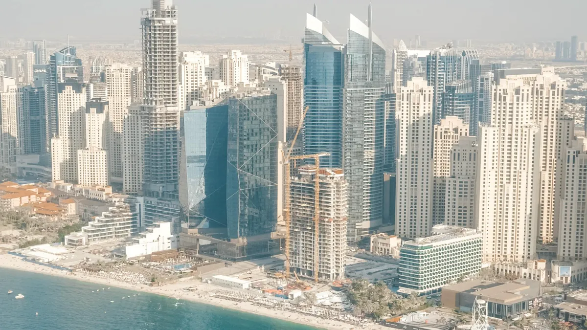 Dubai, destinație imobiliară preferată de politicieni și funcționari români (sursa: Pexels/Anna Sovi)