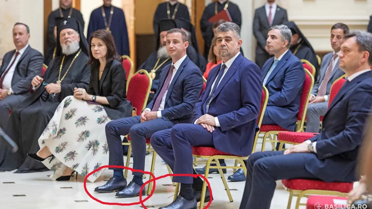 Simonis, cu ciocate italienești, crede că îi poate disprețui pe liderii USR Foto: Basilica.ro