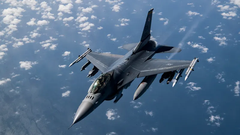 România antrenează piloți ucraineni pentru F-16 (sursa: U.S. Air Force/Matthew Lotz)