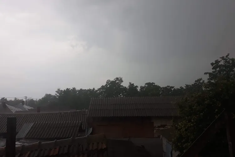 Trei minori au ucis un bătrân (sursa: Facebook/Meteo Buzau Original)