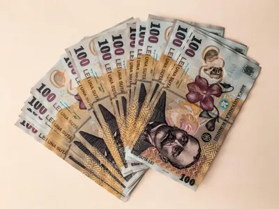 Casieră, demascată de soț pentru delapidare (sursa: Pexels/Diana)