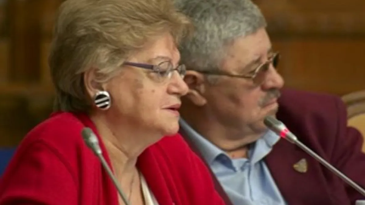 Controversata pensionară specială Viorica Costiniu cere „organelor abilitate” să ancheteze de unde a obținut DeFapt.ro Foto: Digi 24