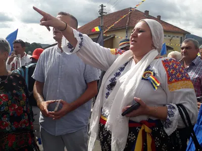 Candidata lui Șoșoacă, polițistă pensionară care scrie „salar” Foto: Facebook