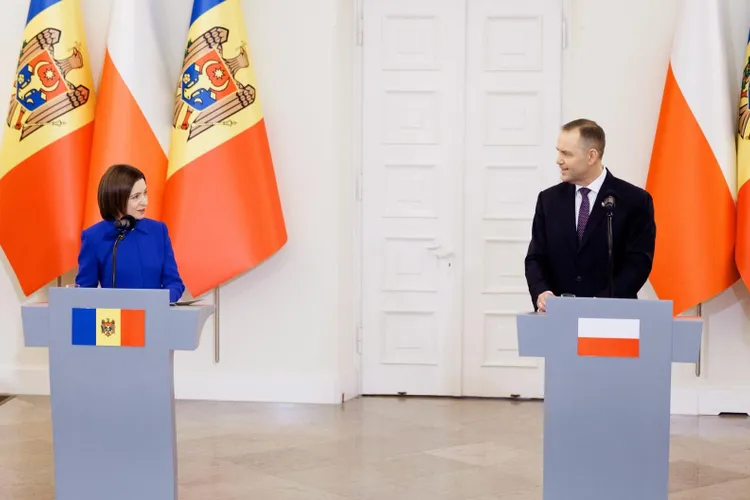 Rusia, ingerință masivă în alegerile din Moldova (sursa: Facebook/Maia Sandu)