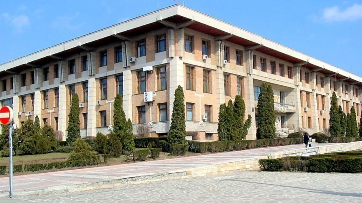 Bani publici pentru spargerea unui seif (sursa: ziaruldeiasi.ro)