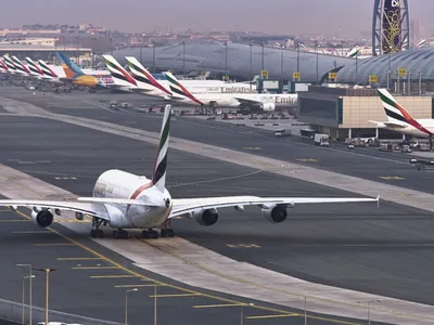 Incident aerian deasupra aeroportului din Dubai (sursa: Facebook/Dubai Airports)