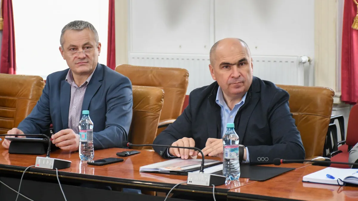 Bolojan, critici indirecte către conducerea PNL Foto: Facebook CJ Bihor