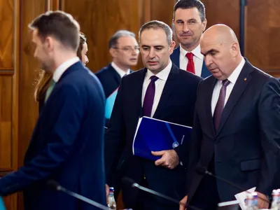 Deficit uriaș la nouă luni, salariile bugetarilor cresc, colectarea TVA - mediocră Foto: Facebook