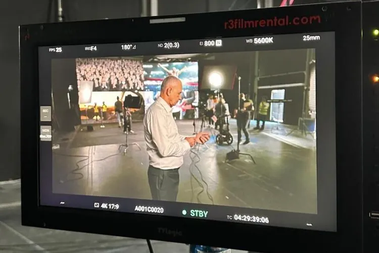 Rareș Bogdan: cine adună fonduri pentru Geoană? (sursa: Facebook/Mircea Geoana)