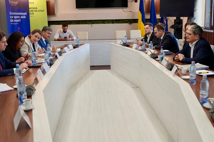 Sporurile salariale fără număr din sistemul public sunt abuzive și trebuie reduse la maximum 20%, cer Finanțele