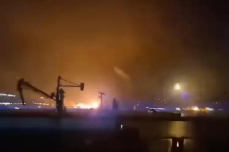 Ucraina atacă portul rus Novorosiisk (sursa: X/Meanwhile in Ukraine)