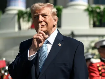 Trump reconfigurează NATO, România în avantaj (sursa: Facebook/The White House)