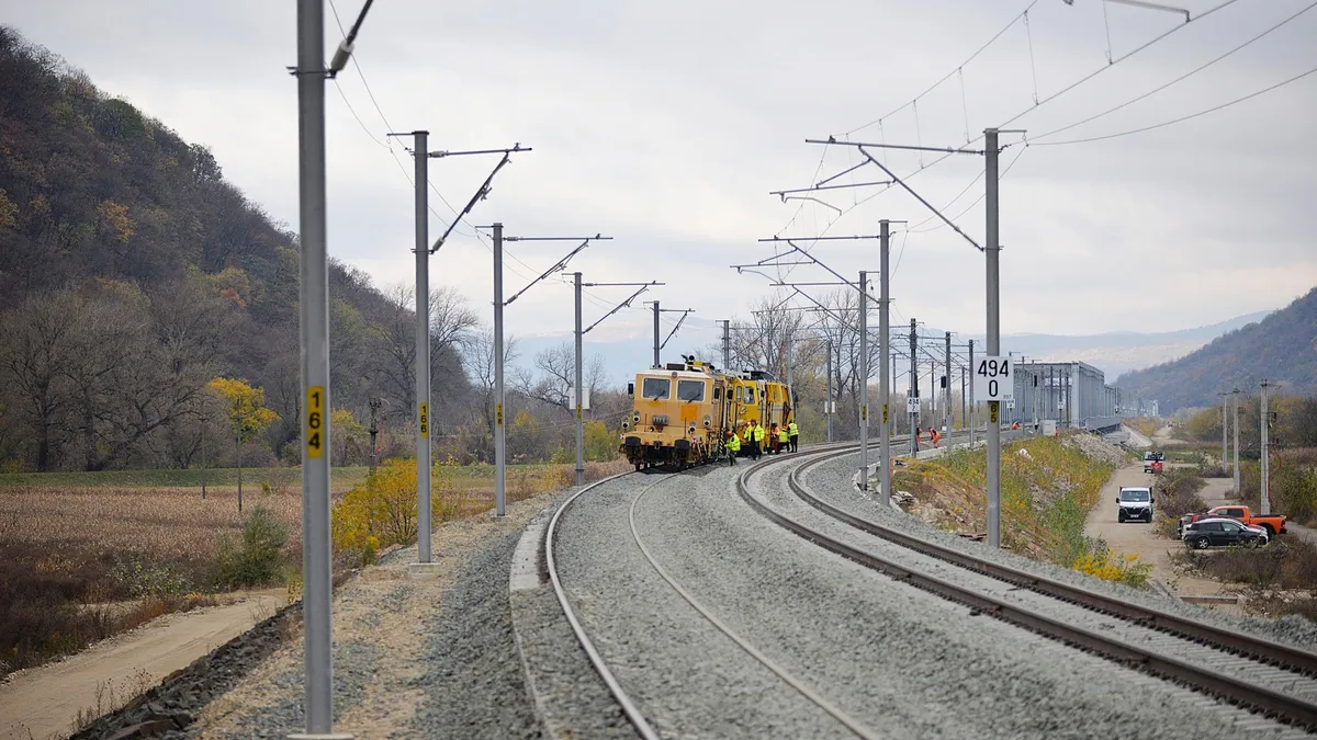 Trenurile străbat ruta Craiova-București cu 105 de minute mai încet decât în 1995 Foto: Facebook Pro Infrastructură