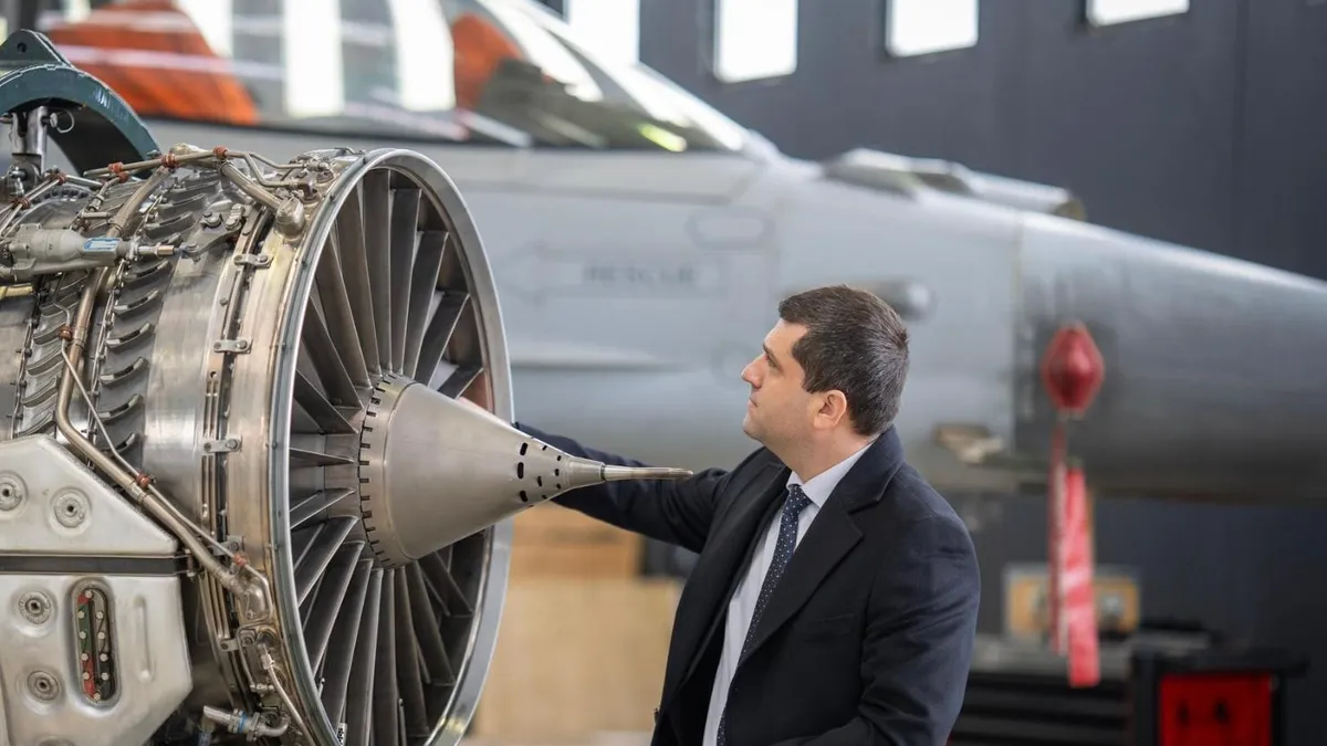 Banii SAFE pot fi pierduți, avertizează Miruță (sursa: Facebook/Radu Miruță)