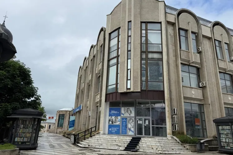 Prețul clădirii Orange de vânzare, crescut (sursa: ziaruldeiasi.ro)