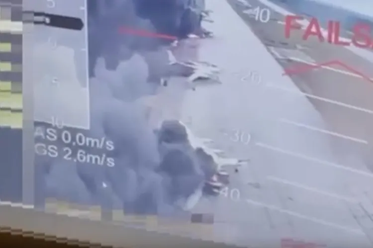 Bombardiere rusești distruse de drone ucrainene (sursa: SBU)