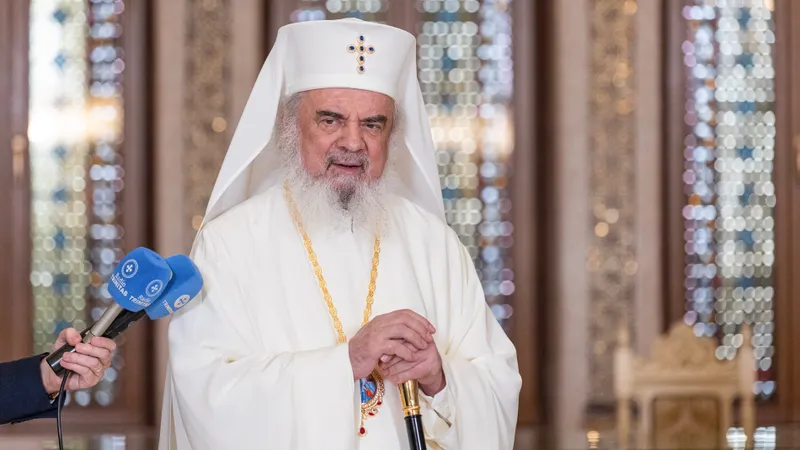 Patriarhul Daniel s-ar fi rugat pentru sănătatea patriarhului Rusiei Foto:basilica.ro