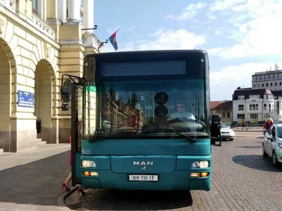 România, "cimitirul" autobuzelor vechi din Europa (sursa: ebihoreanul.ro)