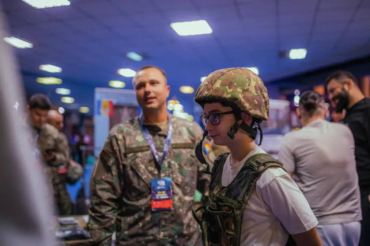 Serviciul militar obligatoriu, respins de români (sursa: Facebook/MApN)