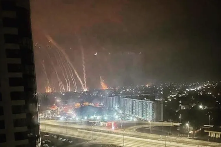 Cea mai grea noapte în Kiev (sursa: Twitter/Euromaidan PR)