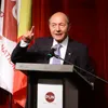 Băsescu: „Lumea, dacă vrea să vadă ce înseamnă să fii prost, se uită la România”