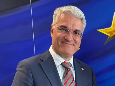 Excursii de lux, din fonduri europene (sursa: Facebook/Dragoș Pîslaru)