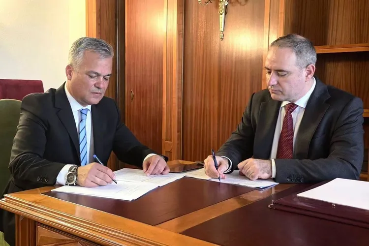 Nazare recunoaște, cu gura lui Veștea, că ANAF e o gaură neagră, dar nu are nici un plan de reformare