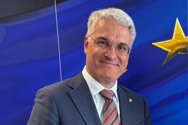 Excursii de lux, din fonduri europene (sursa: Facebook/Dragoș Pîslaru)