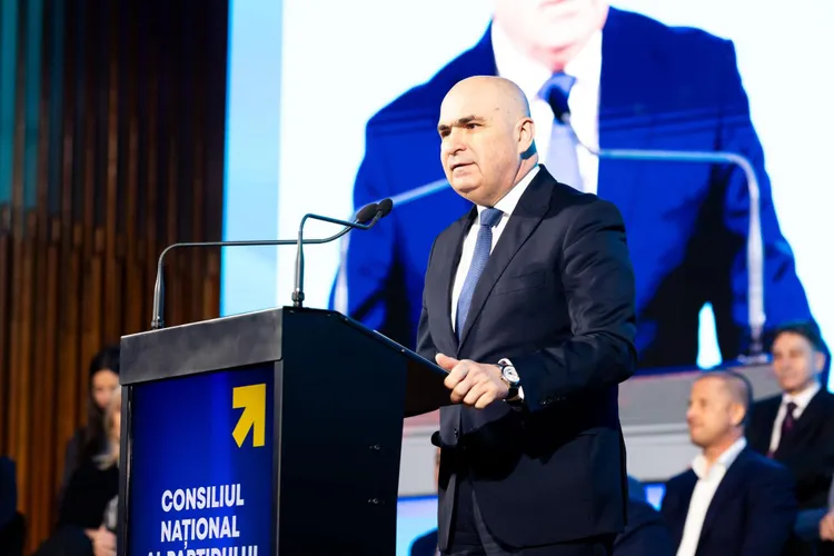 România a evitat deocamdată retrogradarea la categoria junk: Fitch ne menține la BBB-. Comunicatul integral - extrem de critic