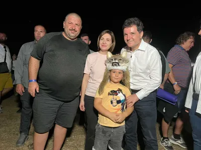Nicușor Dan, alături de Maia Sandu, la „Festivalul Lupilor”, de la Orhei Foto: Pro TV Moldova