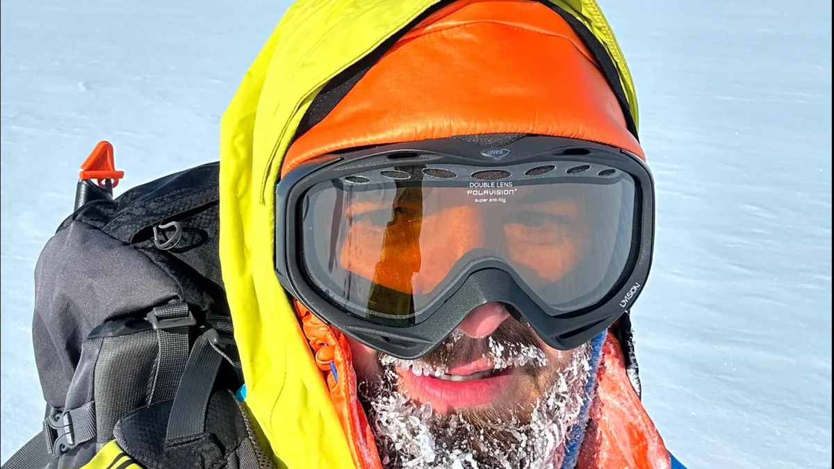 Adrian Ahrițculesei, nouă expediție extremă (sursa: Facebook/Ahritculesei Adrian)