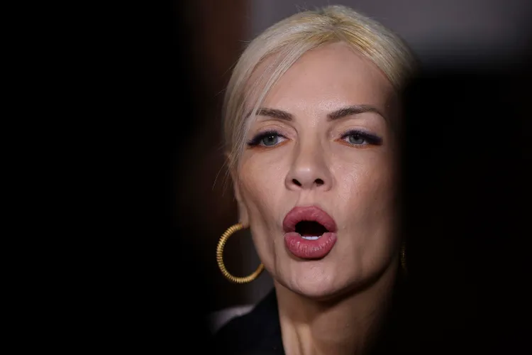 VIDEO Escrocheria Nordis ar fi putut fi evitată dacă ANAF și ANI nu ar fi ignorat declarațiile de avere ale Laurei Vicol („Cum e, de fapt?”, podcastul DeFapt.ro)