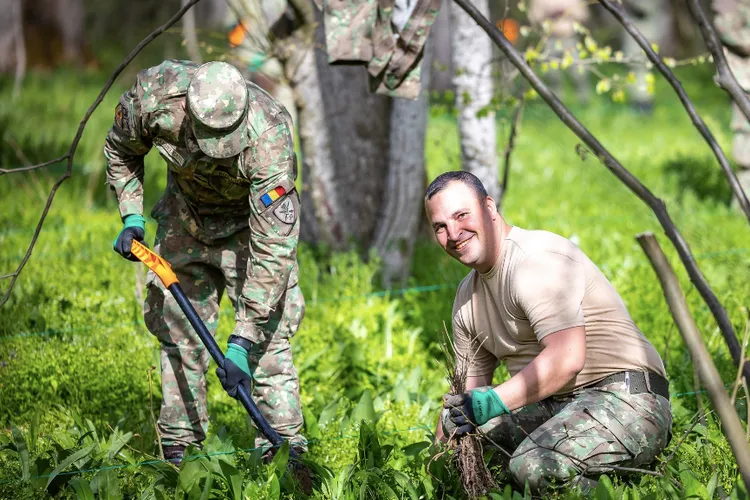 Armata obligatorie în România, o catastrofă (sursa: Facebook/MApN)