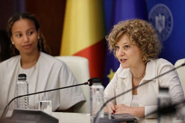 Oana Gheorghiu prezintă 28 de poziții cheie în stat ocupate de PSD, care se pretinde în opoziție