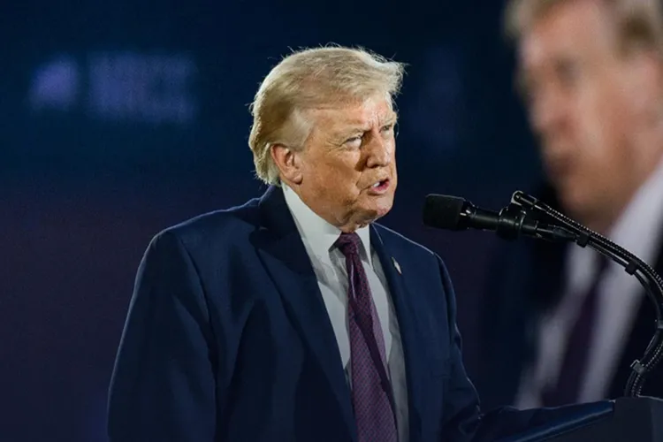 Trump amenință Iranul cu forțe terestre (sursa: Facebook/The White House)