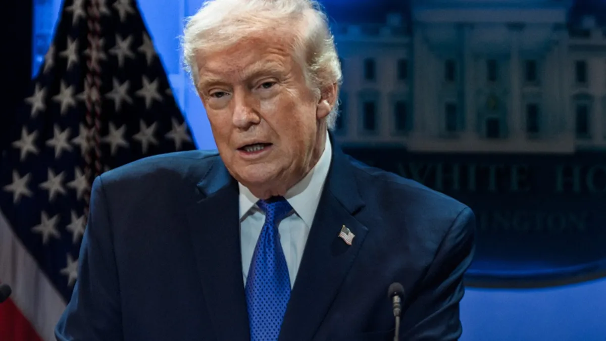 Trump majorează tarifele vamale globale la 15% (sursa: Facebook/The White House)