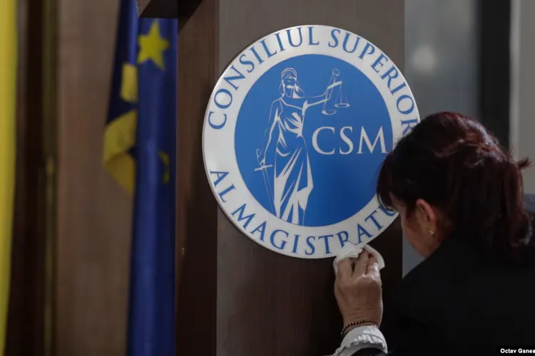 CSM declară oficial că salariile și pensiile „europene” sunt o formă de respect pentru breaslă Foto: Inquam/Octav Ganea