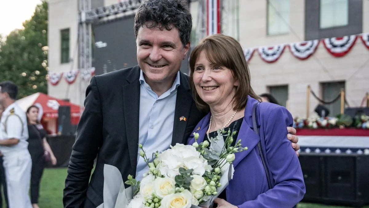 Casa Albă evită felicitările pentru Nicușor (sursa: Facebook/U.S. Embassy Bucharest)